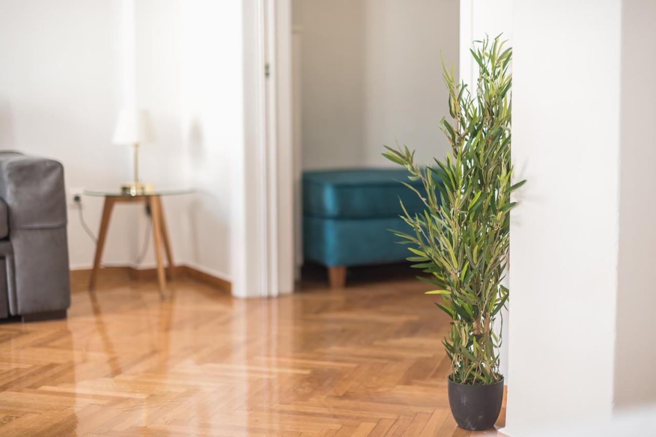 Victoria Sun Apartments Athena Bagian luar foto